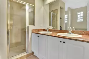 6927 Julia Gardens Dr, Coconut Creek, FL 33073 - Photo 26