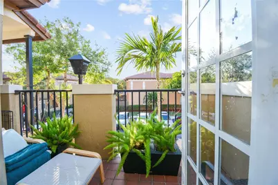 6927 Julia Gardens Drive, Coconut Creek, FL 33073 - Photo 16