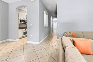 6927 Julia Gardens Dr, Coconut Creek, FL 33073 - Photo 8