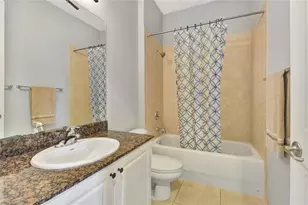 6927 Julia Gardens Dr, Coconut Creek, FL 33073 - Photo 22