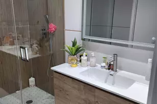 832 NW 81st Ave, Plantation, FL 33324 - Photo 10