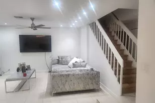 832 NW 81st Ave, Plantation, FL 33324 - Photo 8