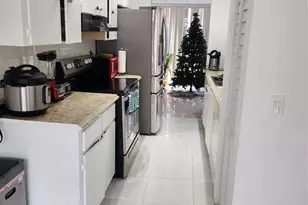 832 NW 81st Ave, Plantation, FL 33324 - Photo 14