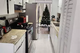 832 NW 81st Ave, Plantation, FL 33324 - Photo 16