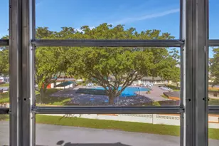 4270 NW 40th St, Lauderdale Lakes, FL 33319 - Photo 18