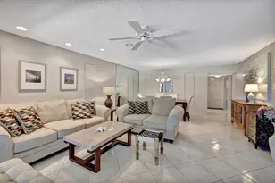 4270 NW 40th St, Lauderdale Lakes, FL 33319 - Photo 2