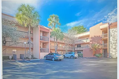 3140 Holiday Springs Boulevard #109, Margate, FL 33063 - Photo 1