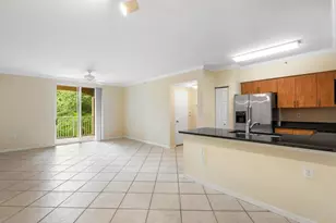 6492 Emerald Dunes Dr, West Palm Beach, FL 33411 - Photo 8