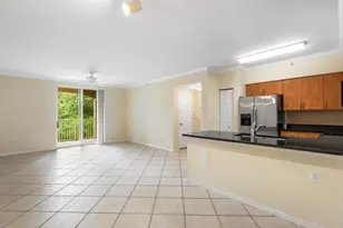 6492 Emerald Dunes Dr, West Palm Beach, FL 33411 - Photo 8