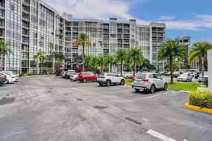 800 Parkview Dr, Hallandale Beach, FL 33009 - Photo 28