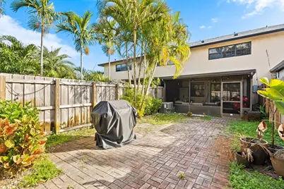 2127 NE 11th Avenue, Wilton Manors, FL 33305 - Photo 22