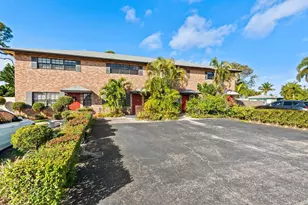 2127 NE 11th Ave, Wilton Manors, FL 33305 - Photo 24