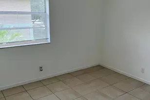 1040 Twin Lakes Dr, Coral Springs, FL 33071 - Photo 8