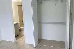 1040 Twin Lakes Dr, Coral Springs, FL 33071 - Photo 10