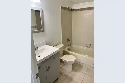 1040 Twin Lakes Drive #1040, Coral Springs, FL 33071 - Photo 14