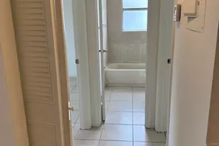 1040 Twin Lakes Dr, Coral Springs, FL 33071 - Photo 16