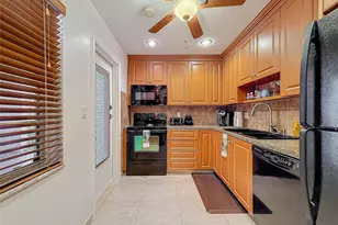 4270 NW 40th St, Tamarac, FL 33319 - Photo 10