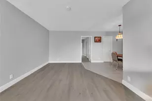 11 SW 4th Ave, Boca Raton, FL 33432 - Photo 6