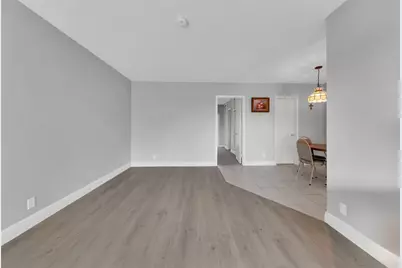 11 SW 4th Avenue #10, Boca Raton, FL 33432 - Photo 6