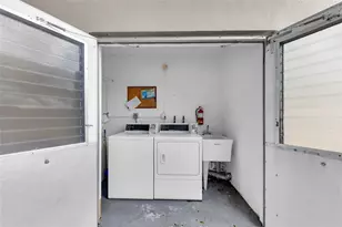 11 SW 4th Ave, Boca Raton, FL 33432 - Photo 32