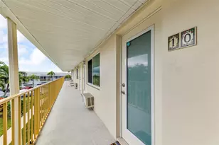 11 SW 4th Ave, Boca Raton, FL 33432 - Photo 2