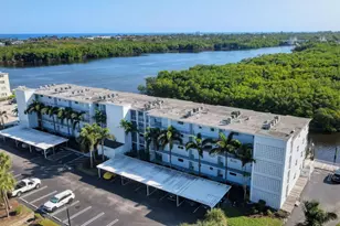 689 NE 6th Ct, Boynton Beach, FL 33435 - Photo 36