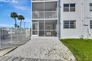 689 NE 6th Ct, Boynton Beach, FL 33435 - Photo 22