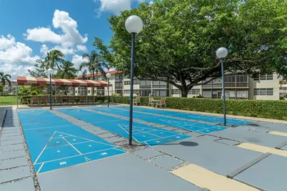 811 S Hollybrook Drive #301, Pembroke Pines, FL 33025 - Photo 22