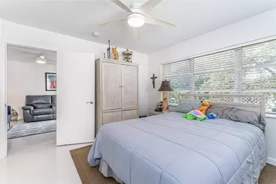 811 S Hollybrook Drive #301, Pembroke Pines, FL 33025 - Photo 12
