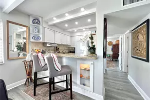 2124 NE 5th Ave, Wilton Manors, FL 33305 - Photo 1