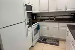 8 Tilford A, Deerfield Beach, FL 33442 - Photo 12