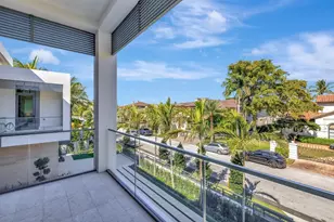 2560 Del Lago Dr, Fort Lauderdale, FL 33316 - Photo 56