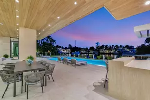 2560 Del Lago Dr, Fort Lauderdale, FL 33316 - Photo 2