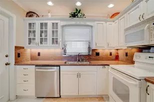 3209 NE 36th St, Fort Lauderdale, FL 33308 - Photo 6