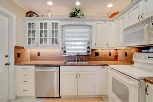 3209 NE 36th St, Fort Lauderdale, FL 33308 - Photo 6