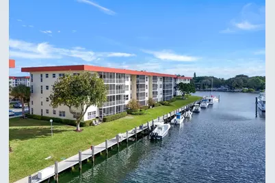 3050 NE 48th Court #401, Pompano Beach, FL 33064 - Photo 6