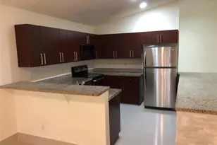 4122 E Silverado Cir, Davie, FL 33024 - Photo 4