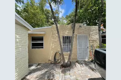 675 NW 34th Street, Miami, FL 33127 - Photo 6