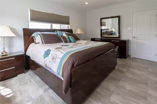 7855 NW 5th Ct, Margate, FL 33063 - Photo 4