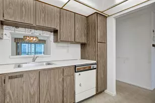 131 SE 3rd Ave, Dania Beach, FL 33004 - Photo 14