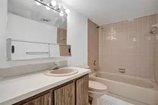 131 SE 3rd Ave, Dania Beach, FL 33004 - Photo 18