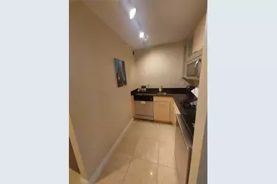 2670 E Sunrise Boulevard #301, Fort Lauderdale, FL 33304 - Photo 18