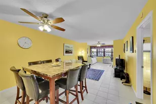 10123 Sunrise Lakes Blvd, Sunrise, FL 33322 - Photo 6