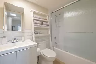 2791 N Pine Island Rd, Sunrise, FL 33322 - Photo 26