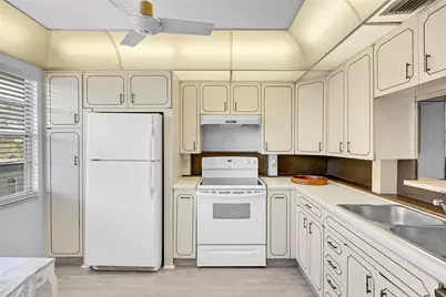 2504 Antigua Terrace #J3, Pompano Beach, FL 33066 - Photo 16