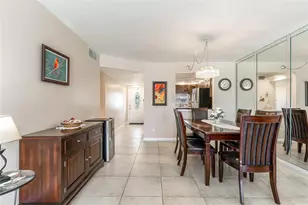 411 S Hollybrook Dr, Pembroke Pines, FL 33025 - Photo 4