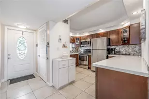 411 S Hollybrook Dr, Hollywood, FL 33025 - Photo 2