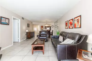 411 S Hollybrook Dr, Pembroke Pines, FL 33025 - Photo 14