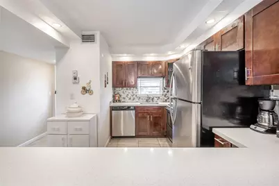 411 S Hollybrook Drive #203, Hollywood, FL 33025 - Photo 10