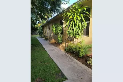 1123 N 17th Avenue, Hollywood, FL 33020 - Photo 2
